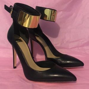 Marciano Pumps